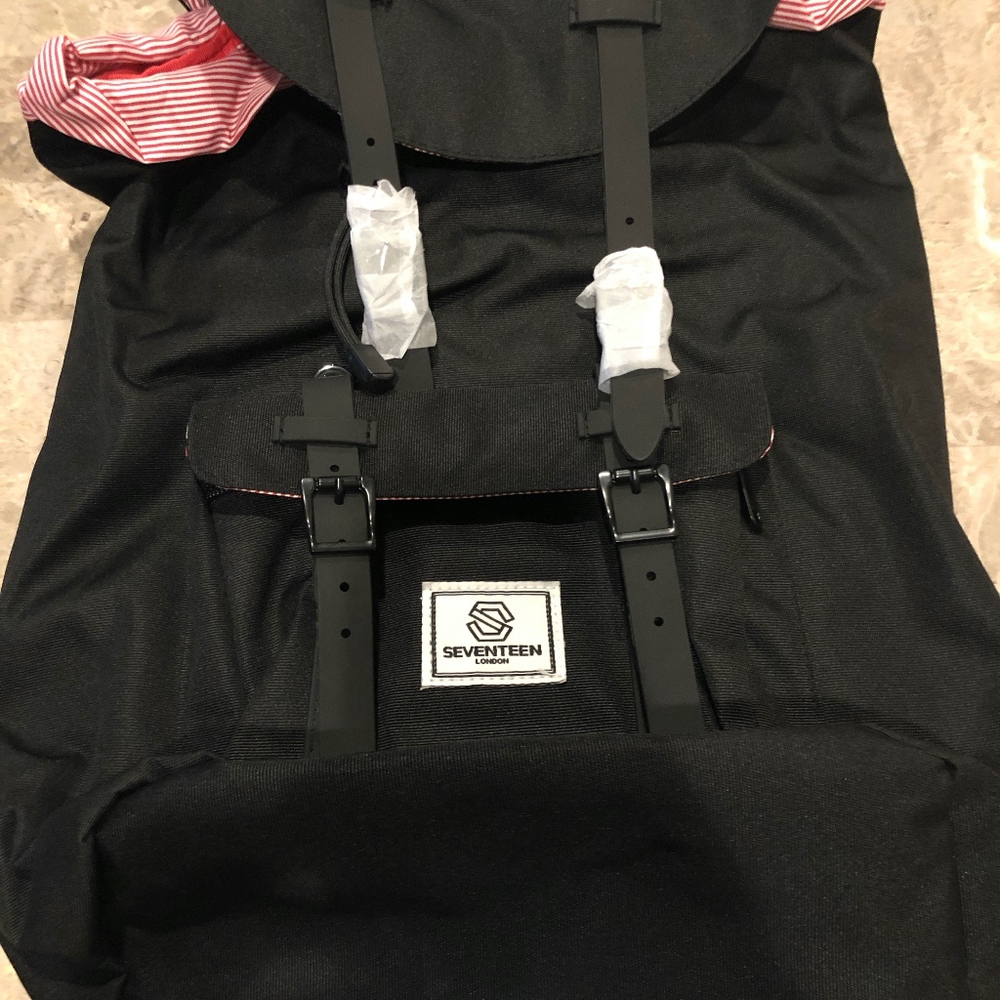 SEVENTEEN LONDON – Waltham Modern Hiking Backpack